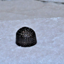 Fingerhut  -  Metall  -      J