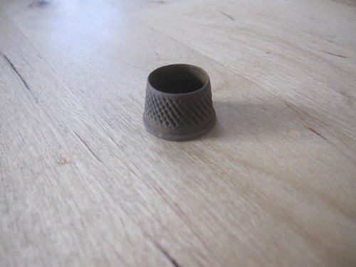Antiker fingerhut offen - fingerhut,,