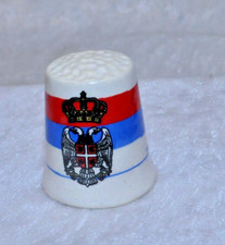 Fingerhut   -  Porzellan  - J