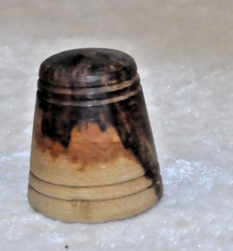 Fingerhut holz j 403 - ,